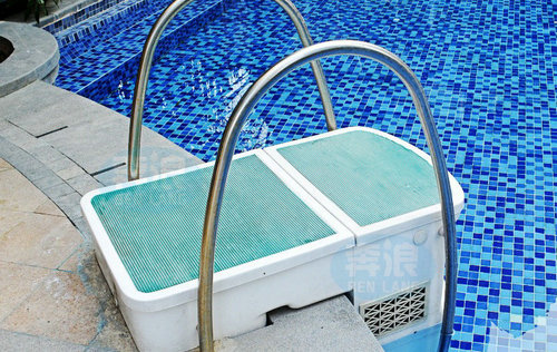 南江游泳池安装这种壁挂泳池设备，打理泳池更省心