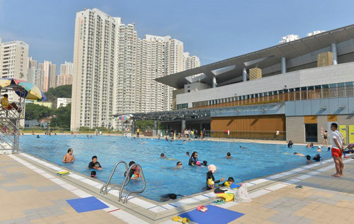 南江学校游泳池专用水处理设备，水质更洁净卫生，保障学生身体健康！